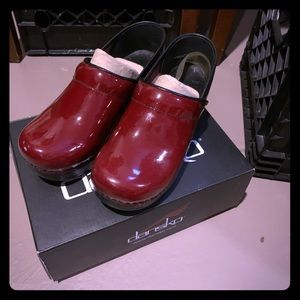 Women’s Dansko clog